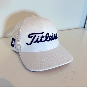 NWT Tour Issue Titleist Golf Hat